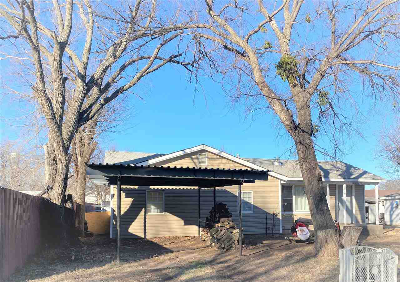319 Wyoming St - Photo 1