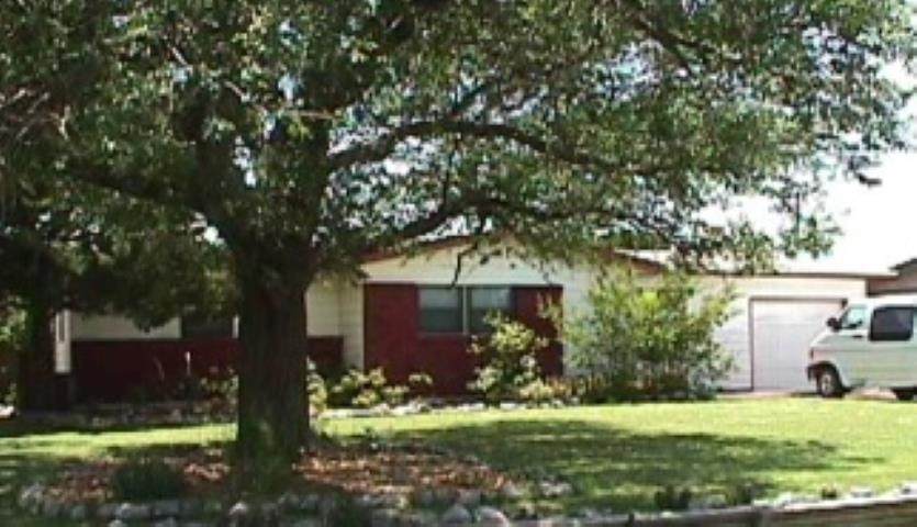 130 45th St - Photo 1