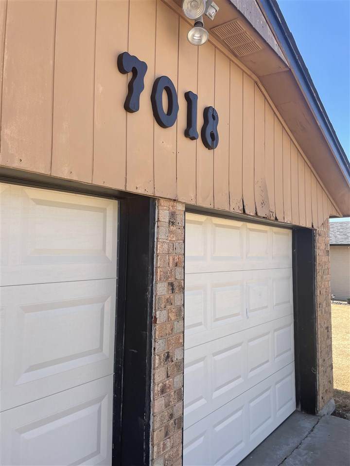 7018 Chaucer Dr - Photo 1