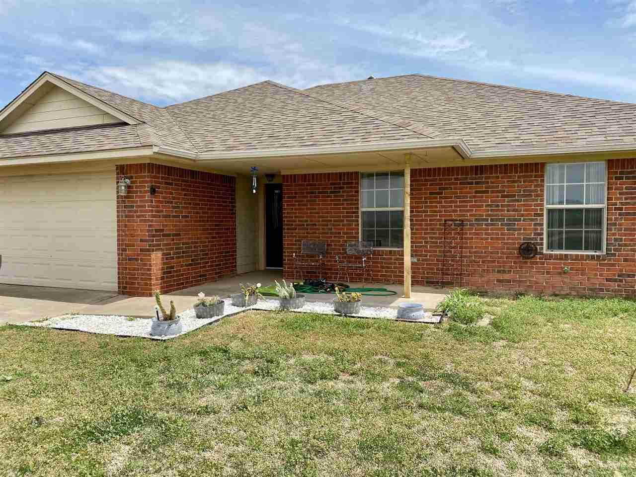 165622 8 Mile Rd - Photo 1