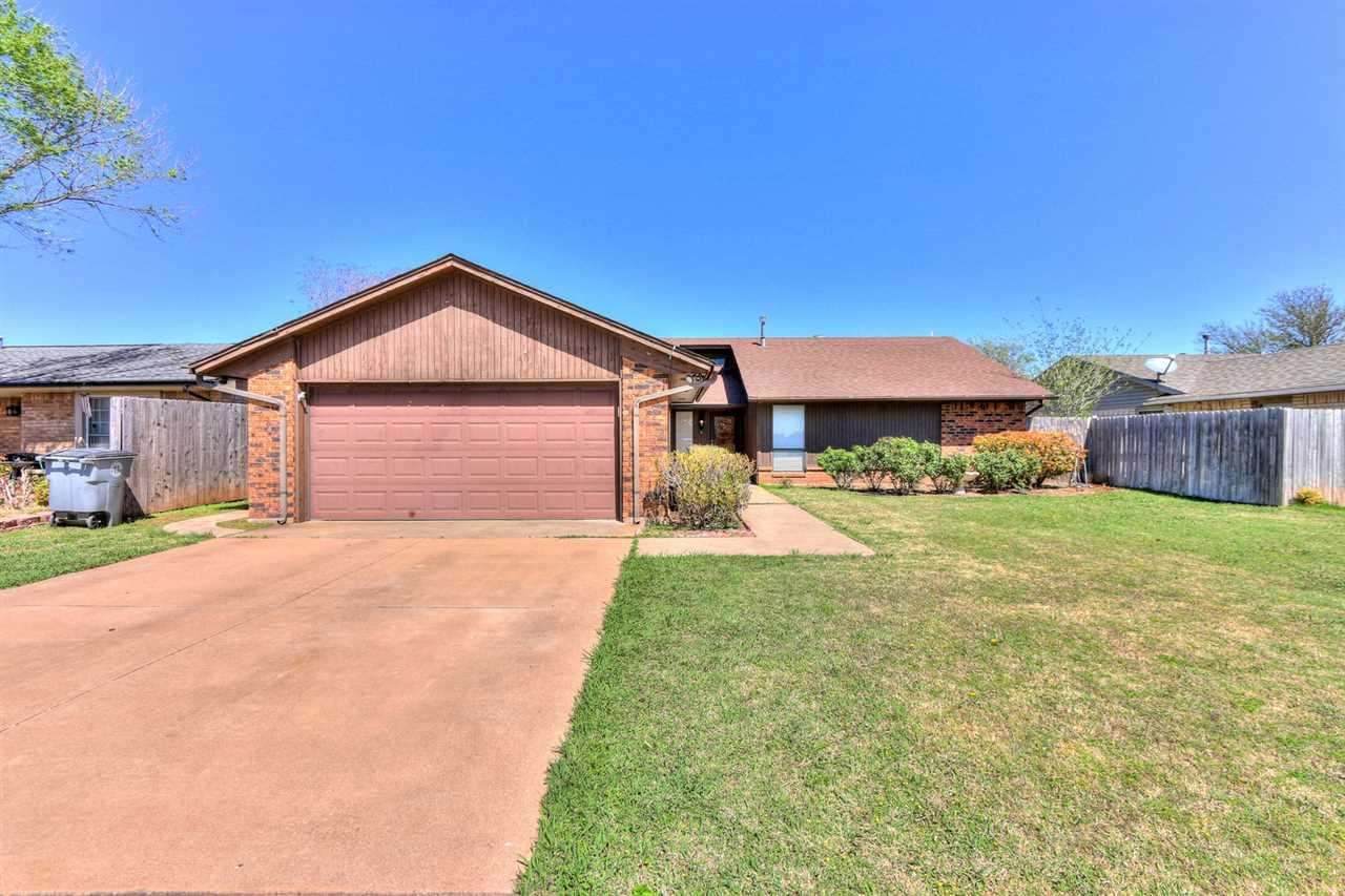 6713 Drakestone Blvd - Photo 1