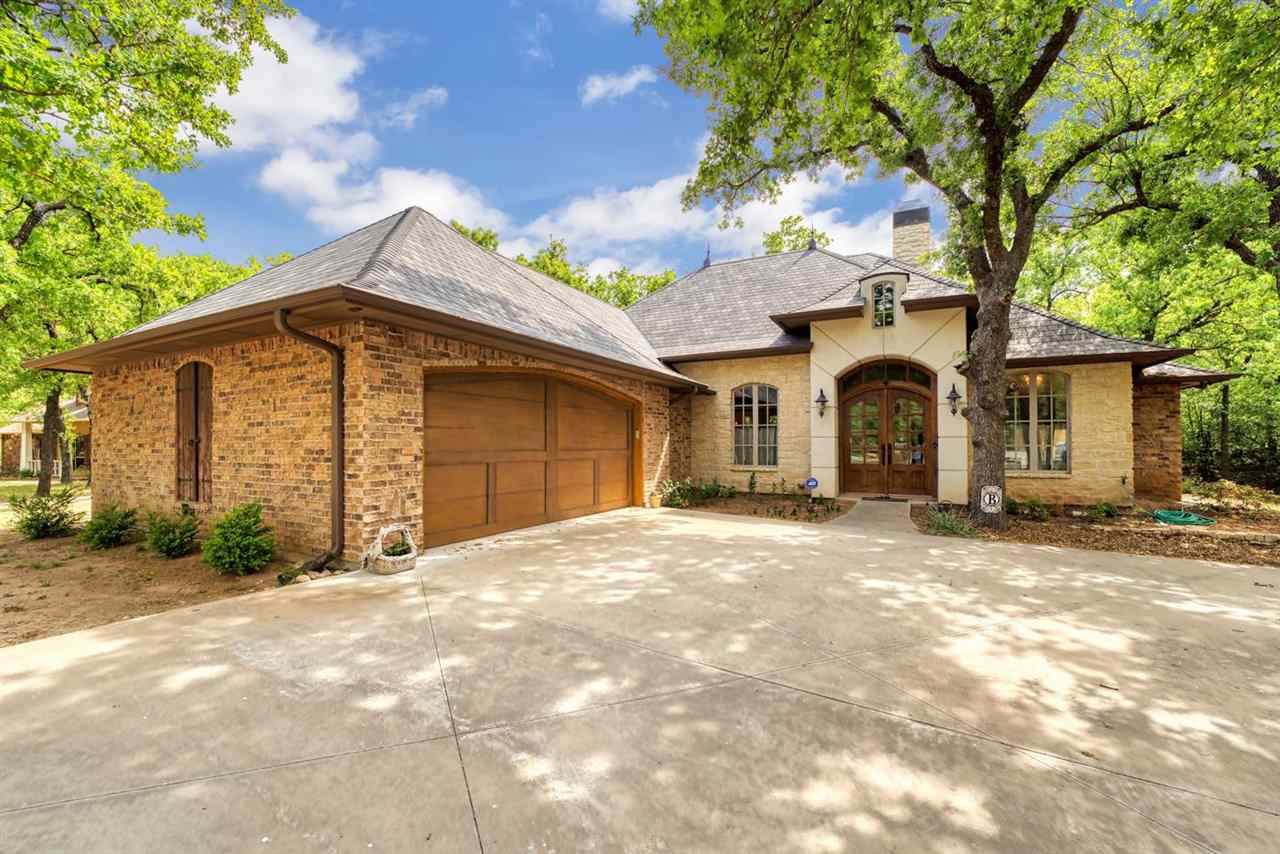 108 Brian Pl - Photo 1
