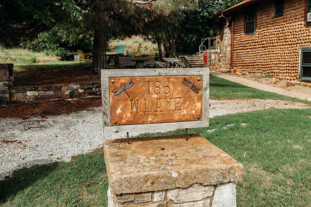 186 Lake Dr - Photo 1