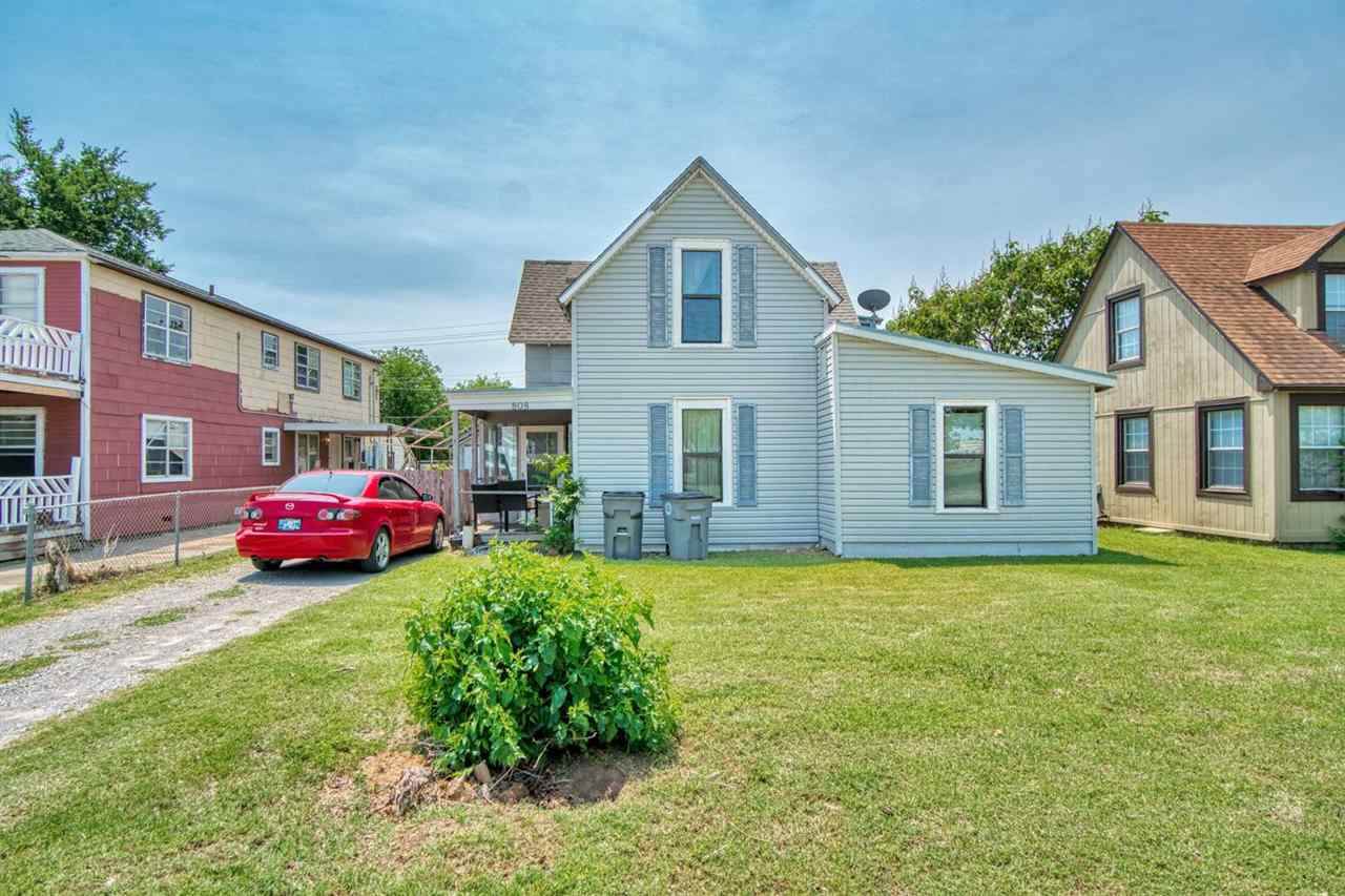 808 Ferris Ave - Photo 1