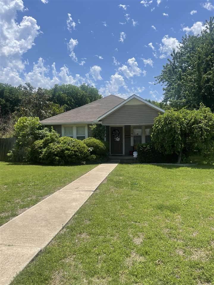 1344 Ash Ave - Photo 1