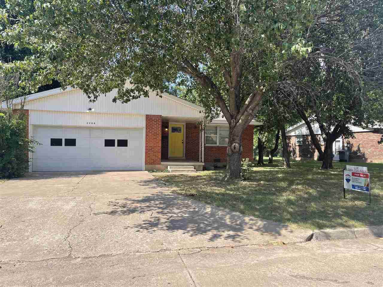 2204 40th St - Photo 1