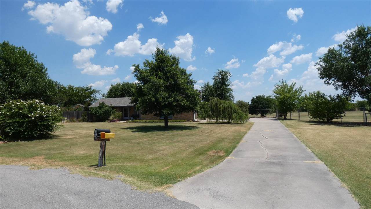 82 Meadowlark Rd - Photo 1