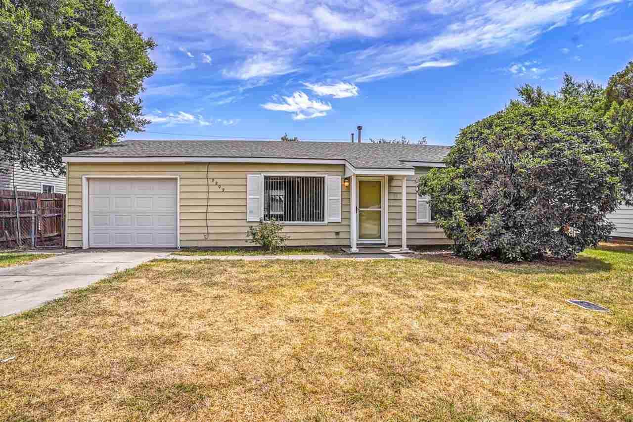 2209 28th St - Photo 1