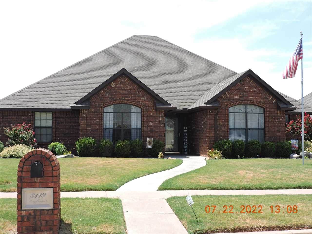 3119 Mayflower Ave - Photo 1