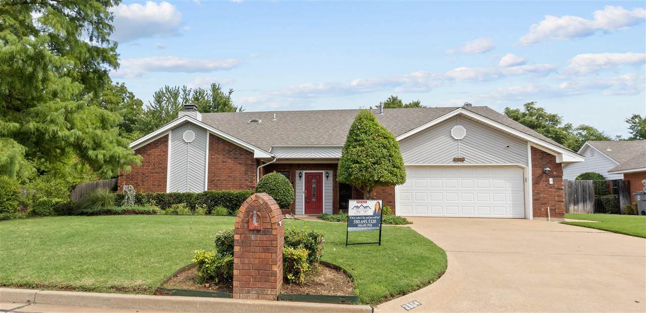 2804 Heritage Ln - Photo 1