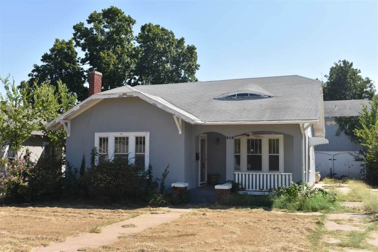 610 Dearborn Ave - Photo 1