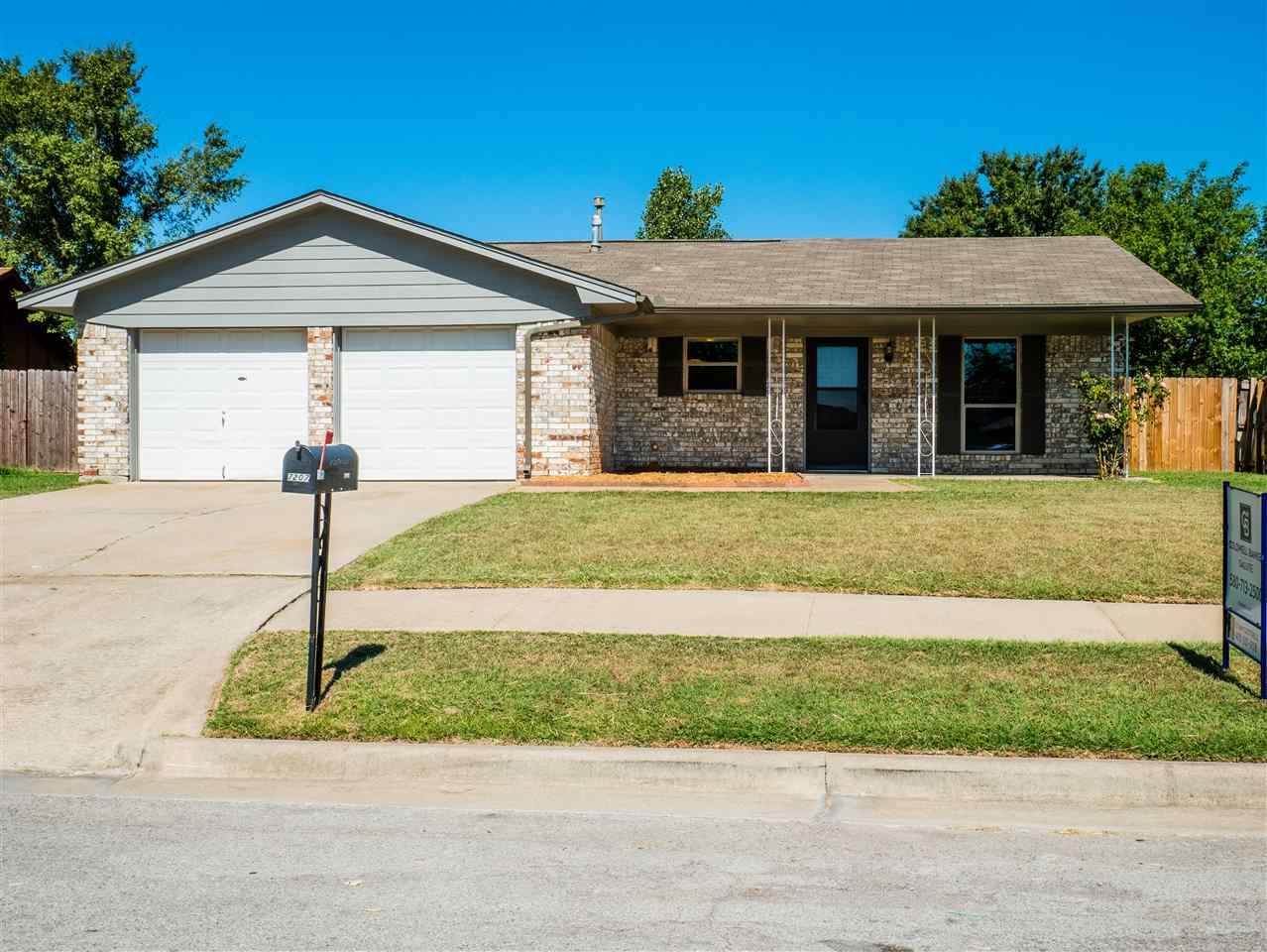 7207 Kingsbury Ave - Photo 1