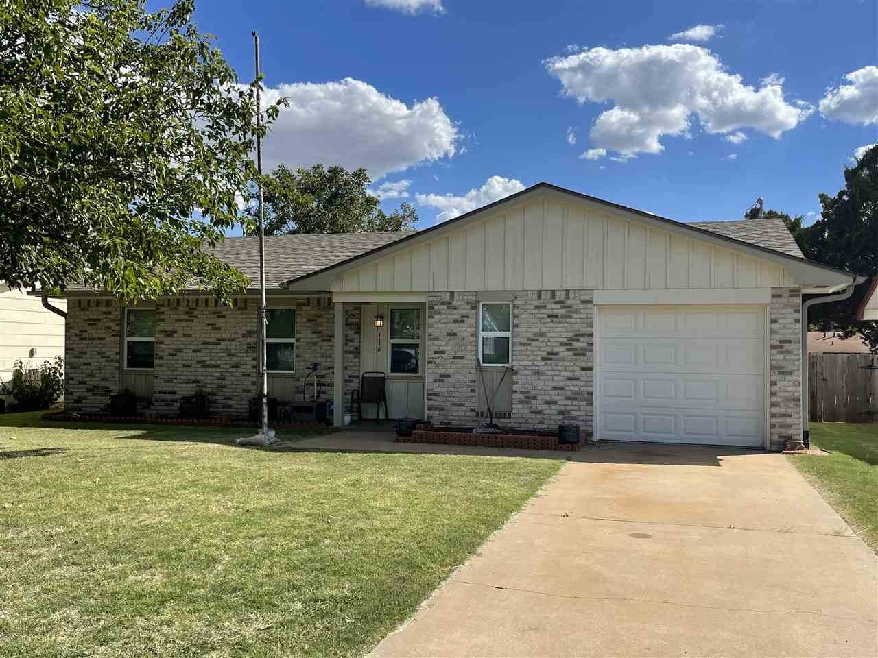 616 Highview Ave - Photo 1