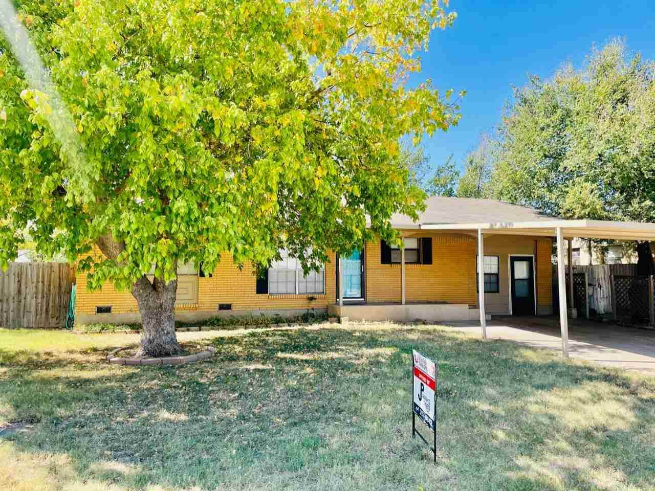 4718 Ridgecrest Dr - Photo 1