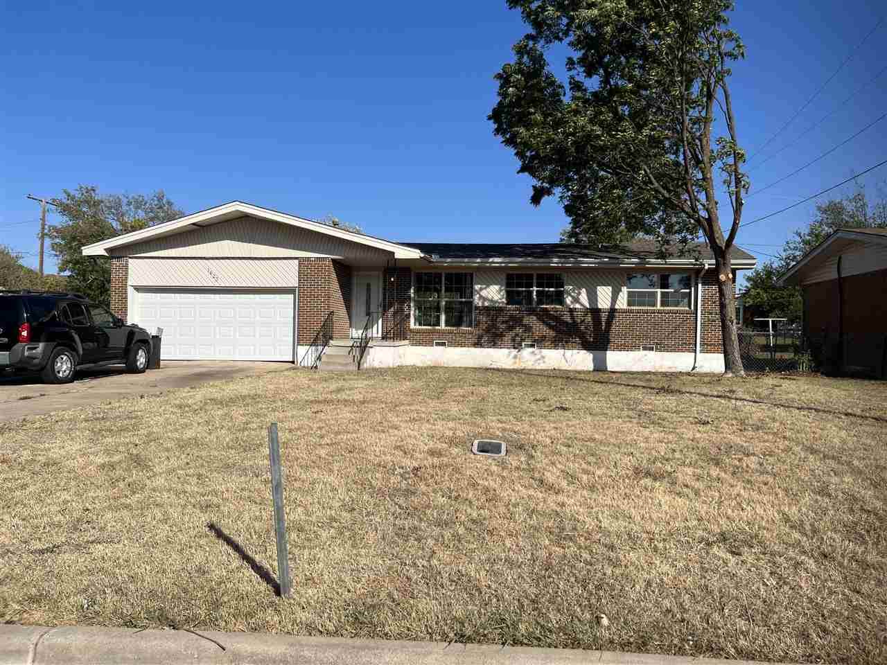 1623 39th St - Photo 1