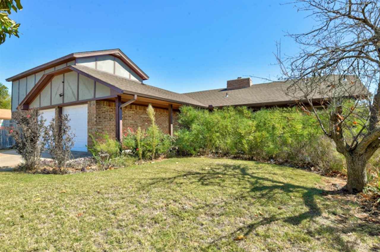708 Mieling Dr - Photo 1