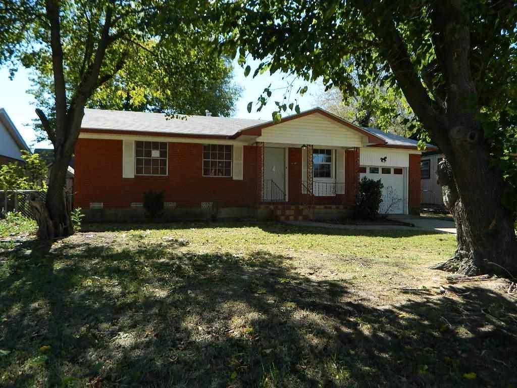 5812 Kinyon Ave - Photo 1
