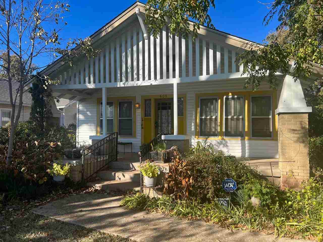 609 Euclid Ave - Photo 1