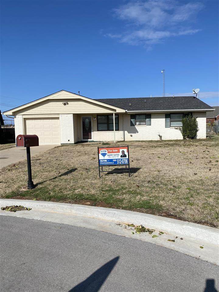 317 Brighton Cir - Photo 1