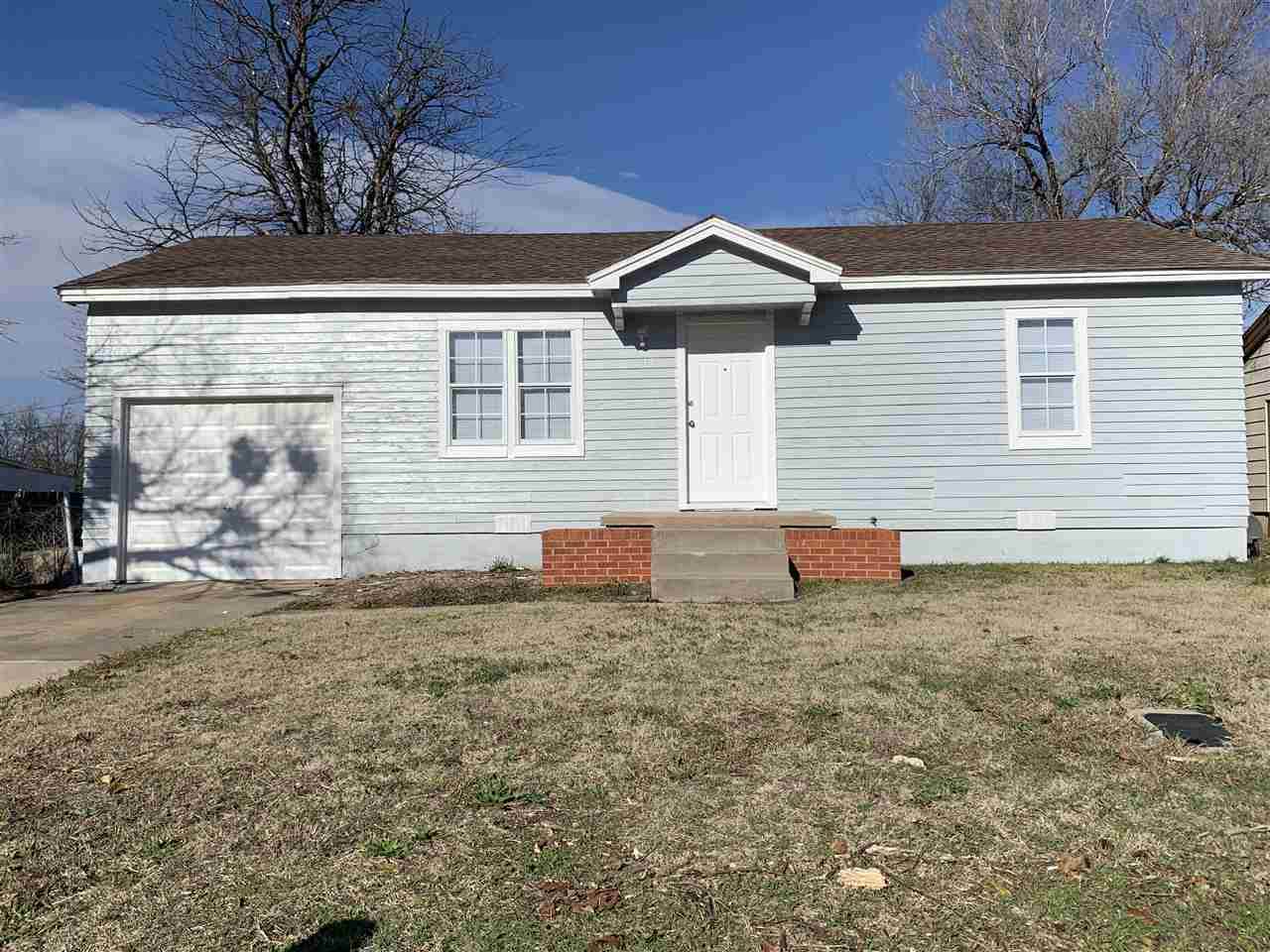 1517 Williams Ave - Photo 1