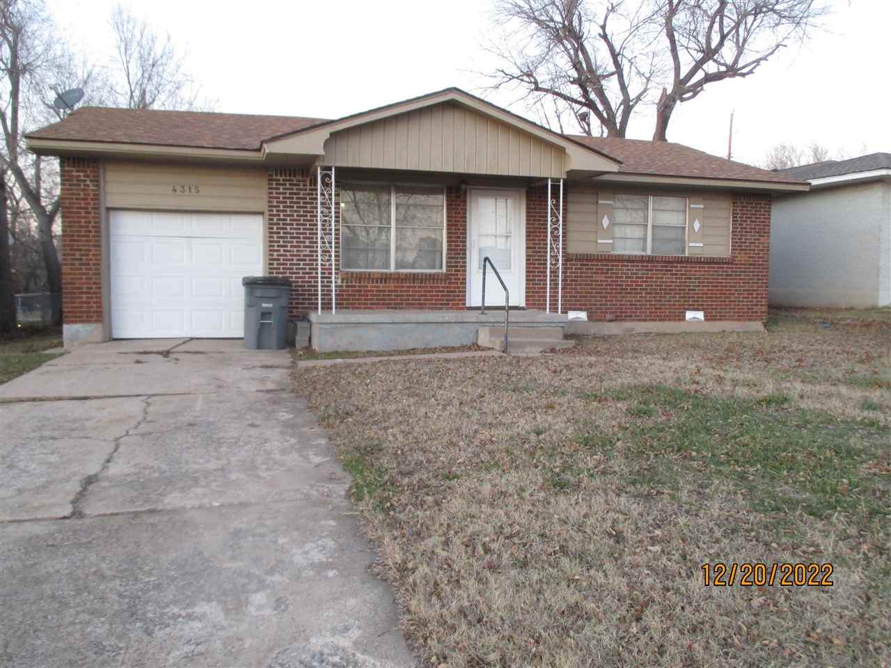 4315 Pollard Ave - Photo 1
