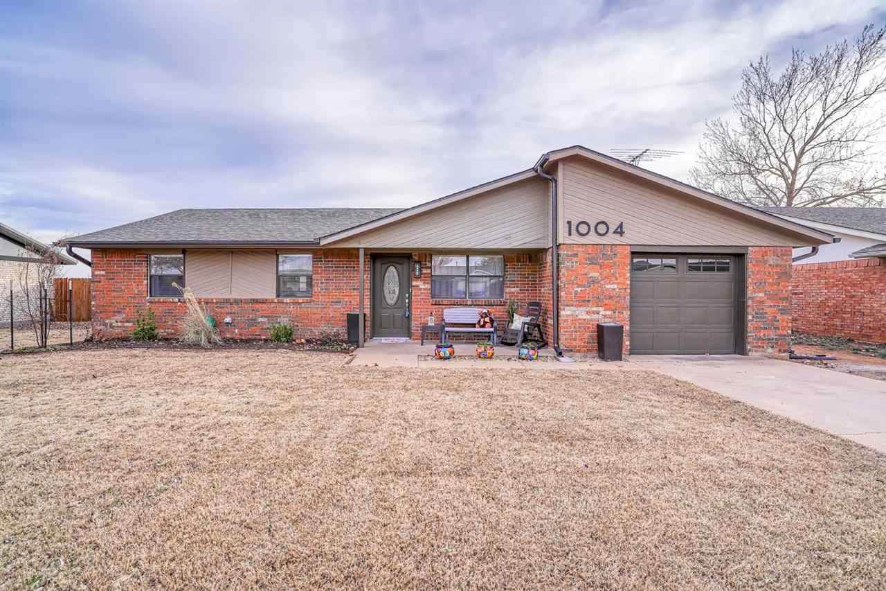 1004 E Ave - Photo 1