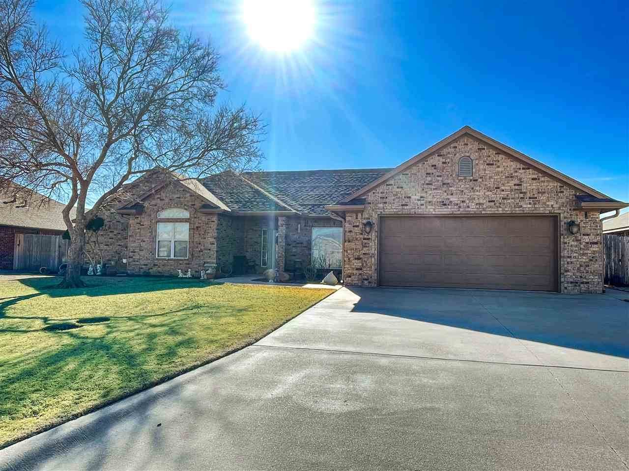 1208 Sheryl Ln - Photo 1