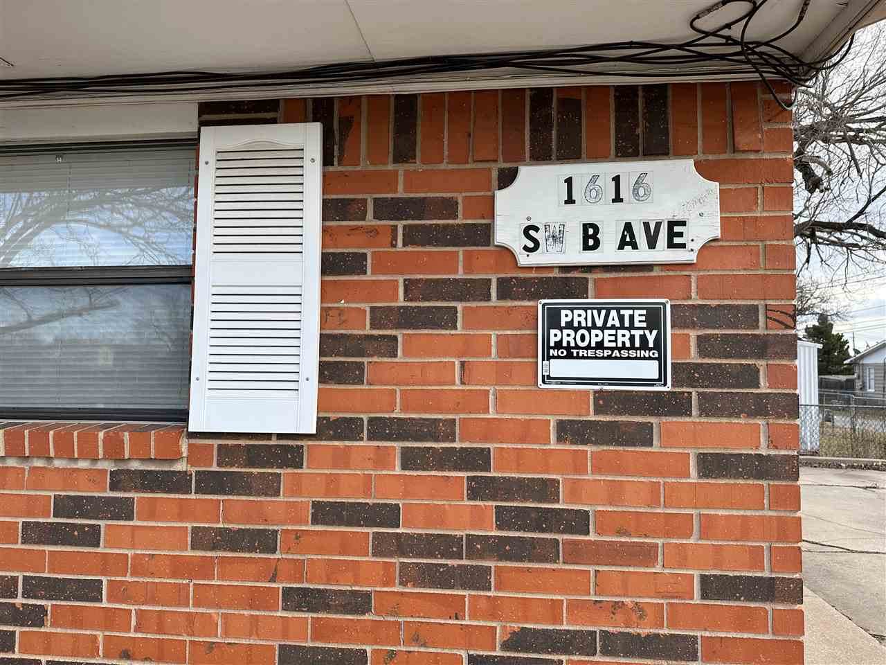 1616 B Ave - Photo 1