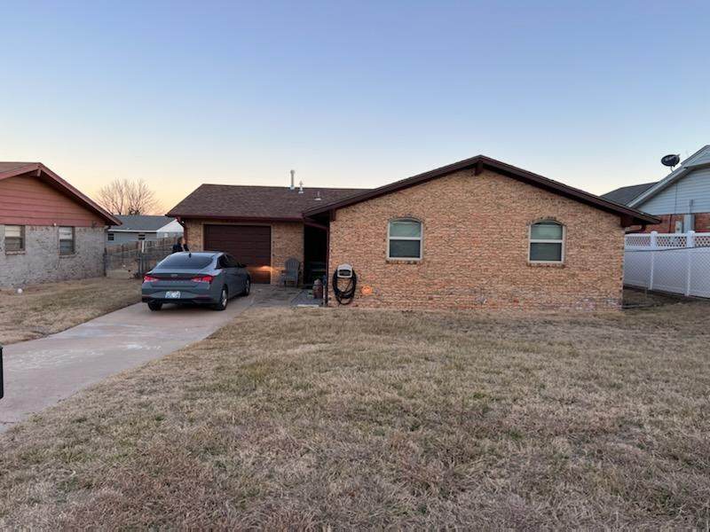 4630 Brighton Dr - Photo 1