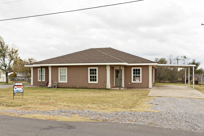 102 North Dr - Photo 1