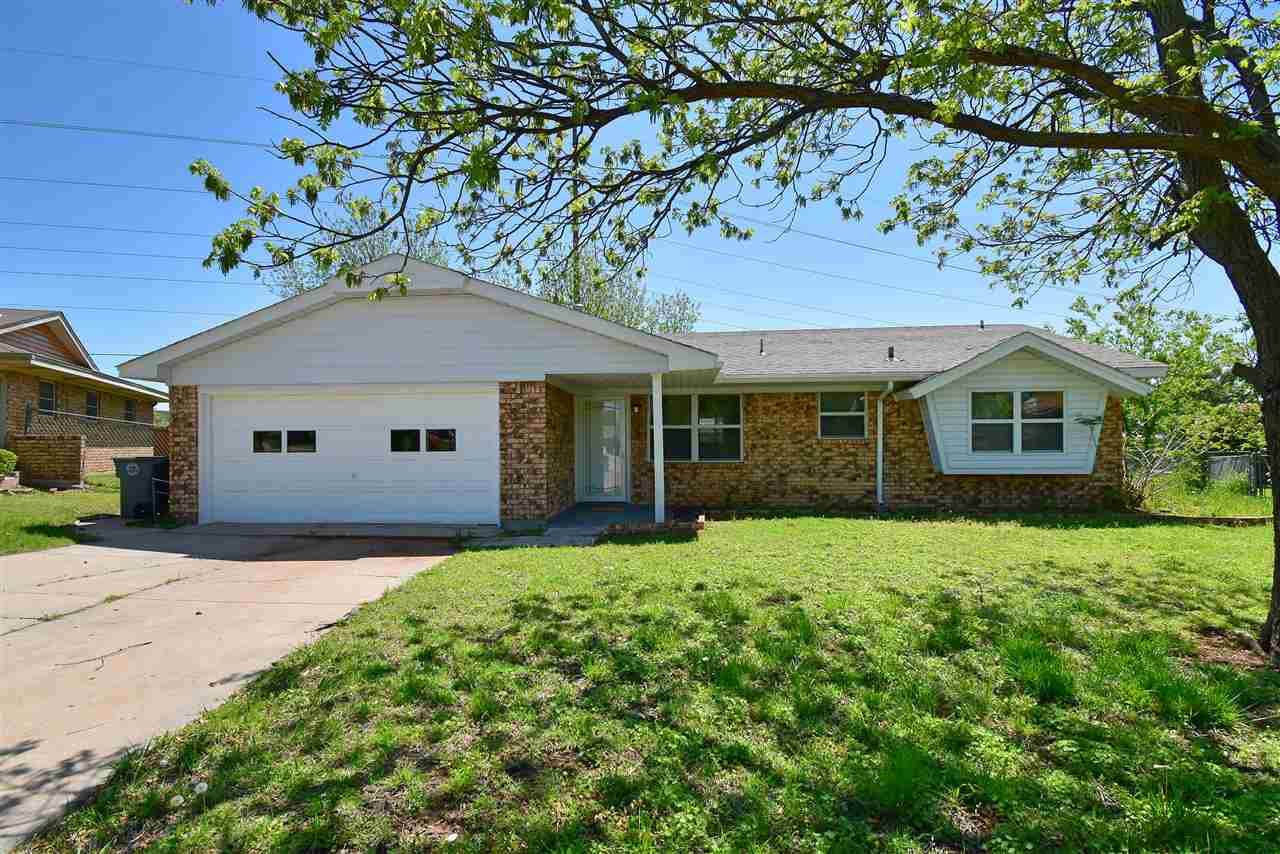 6720 Embassy Cir - Photo 1