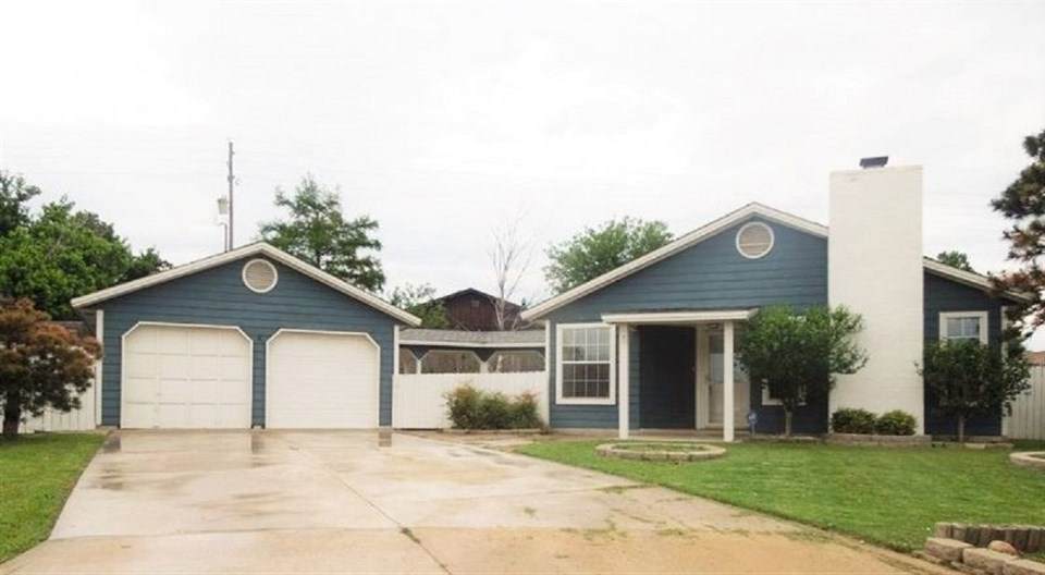 2113 54th St - Photo 1