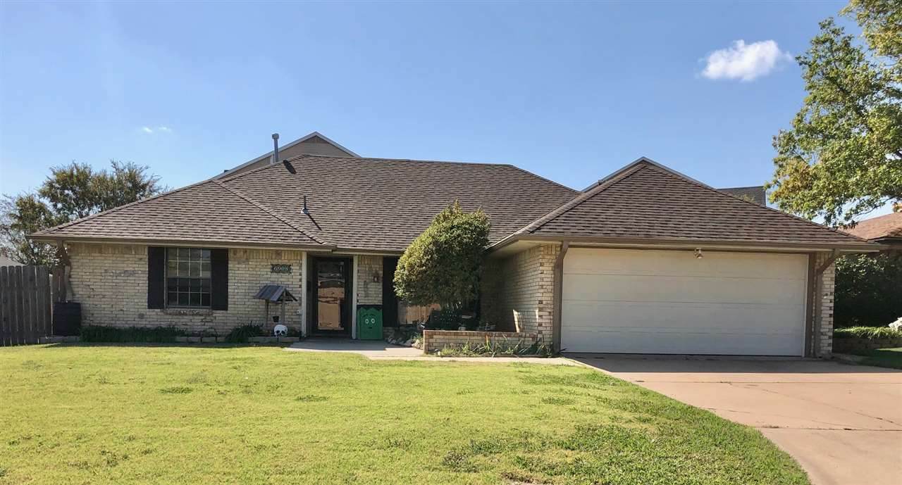 6908 Sprucewood Dr - Photo 1