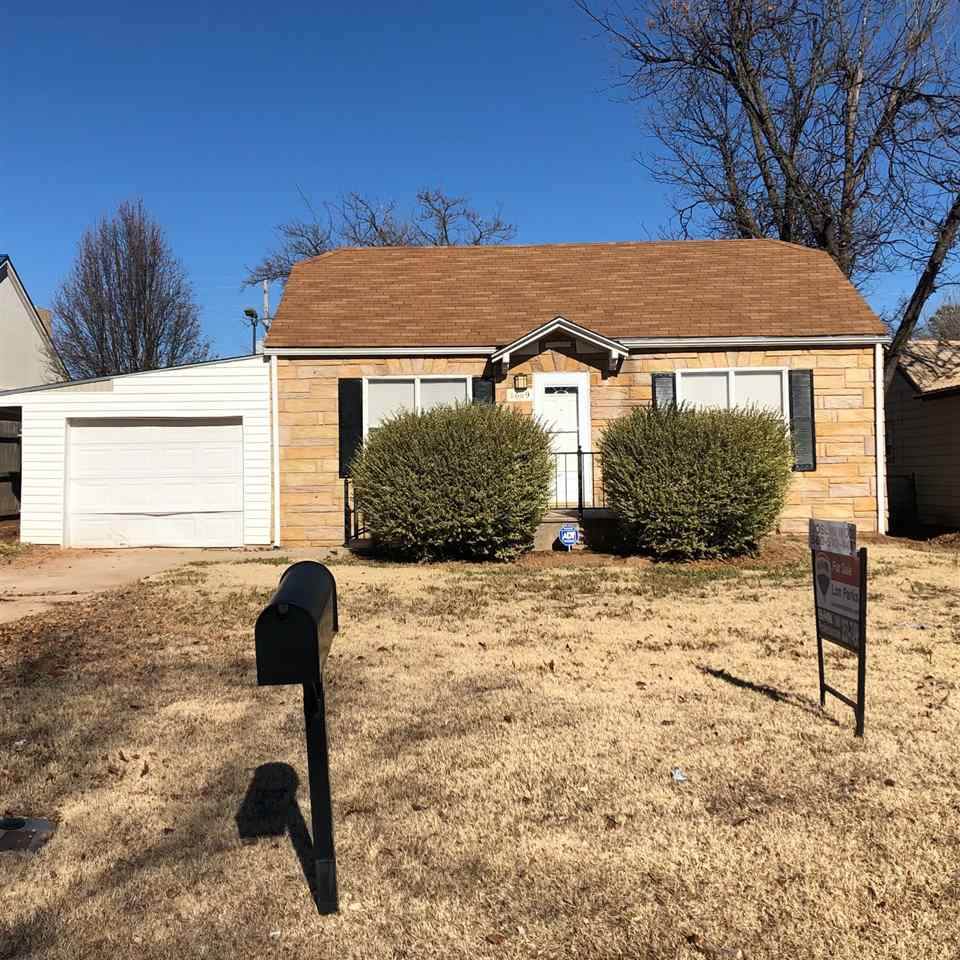 1609 B Ave - Photo 1