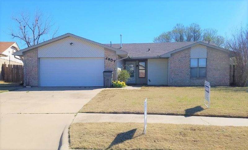 2607 Cedric Cir - Photo 1