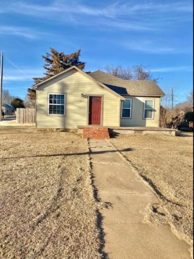 1515 Lake Ave - Photo 1