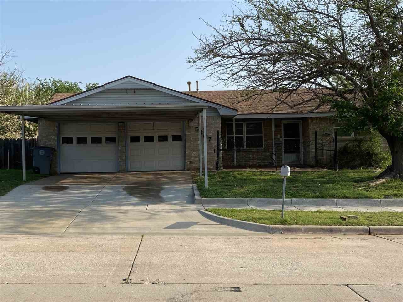 5207 Sherwood Dr - Photo 1