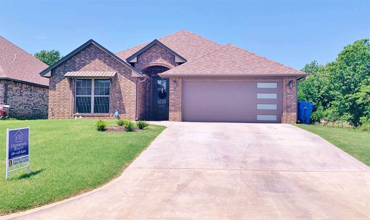 712 Meadow Ln - Photo 1