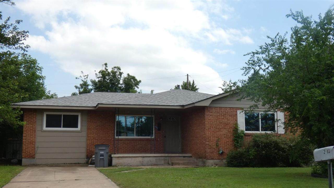2303 41st St - Photo 1