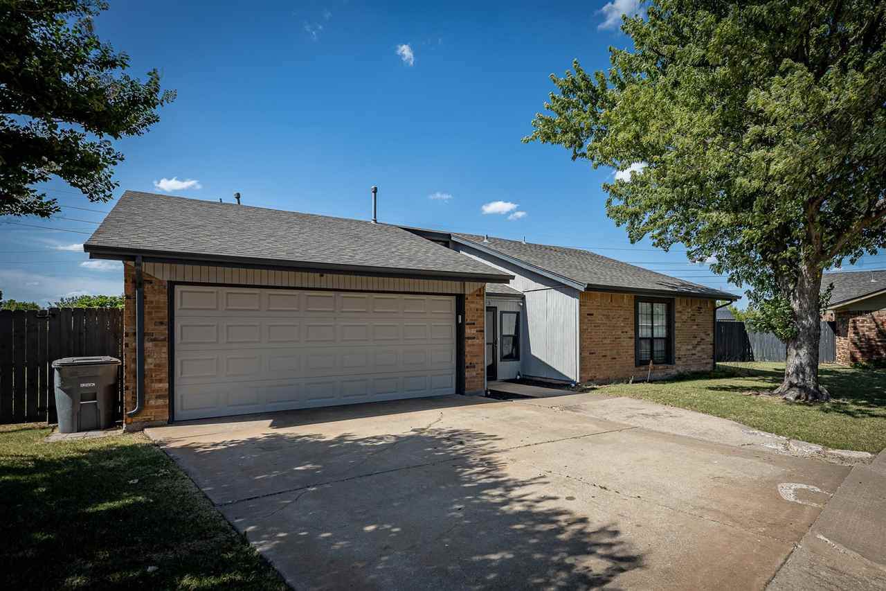 6723 Chaucer Dr - Photo 1