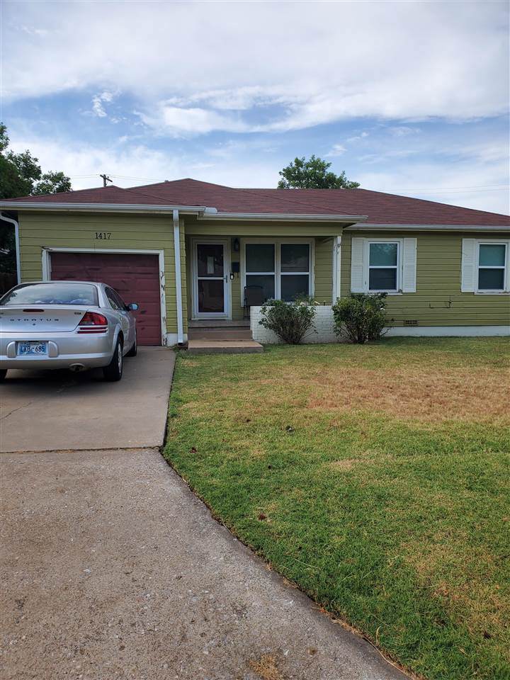 1417 Longview Ave - Photo 1
