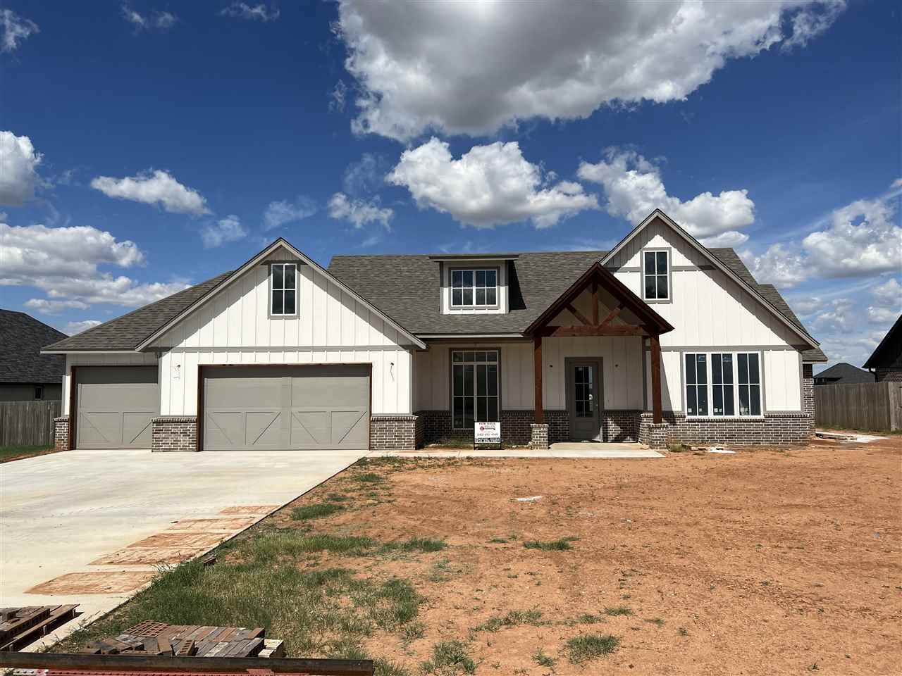 7530 Highland Hills Dr - Photo 1