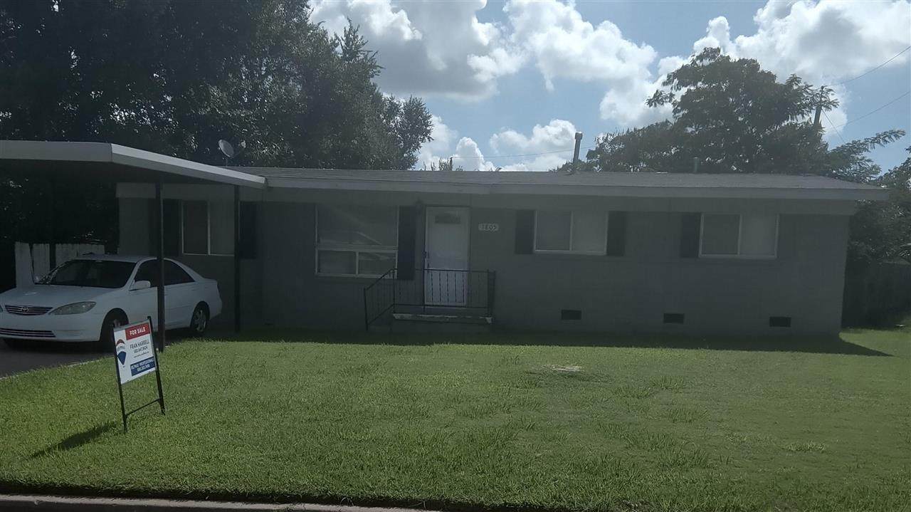 1805 45th St - Photo 1