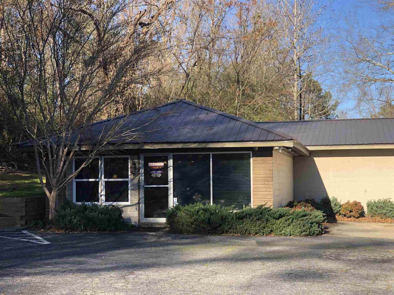 1677 Irwinton Road - Photo 1