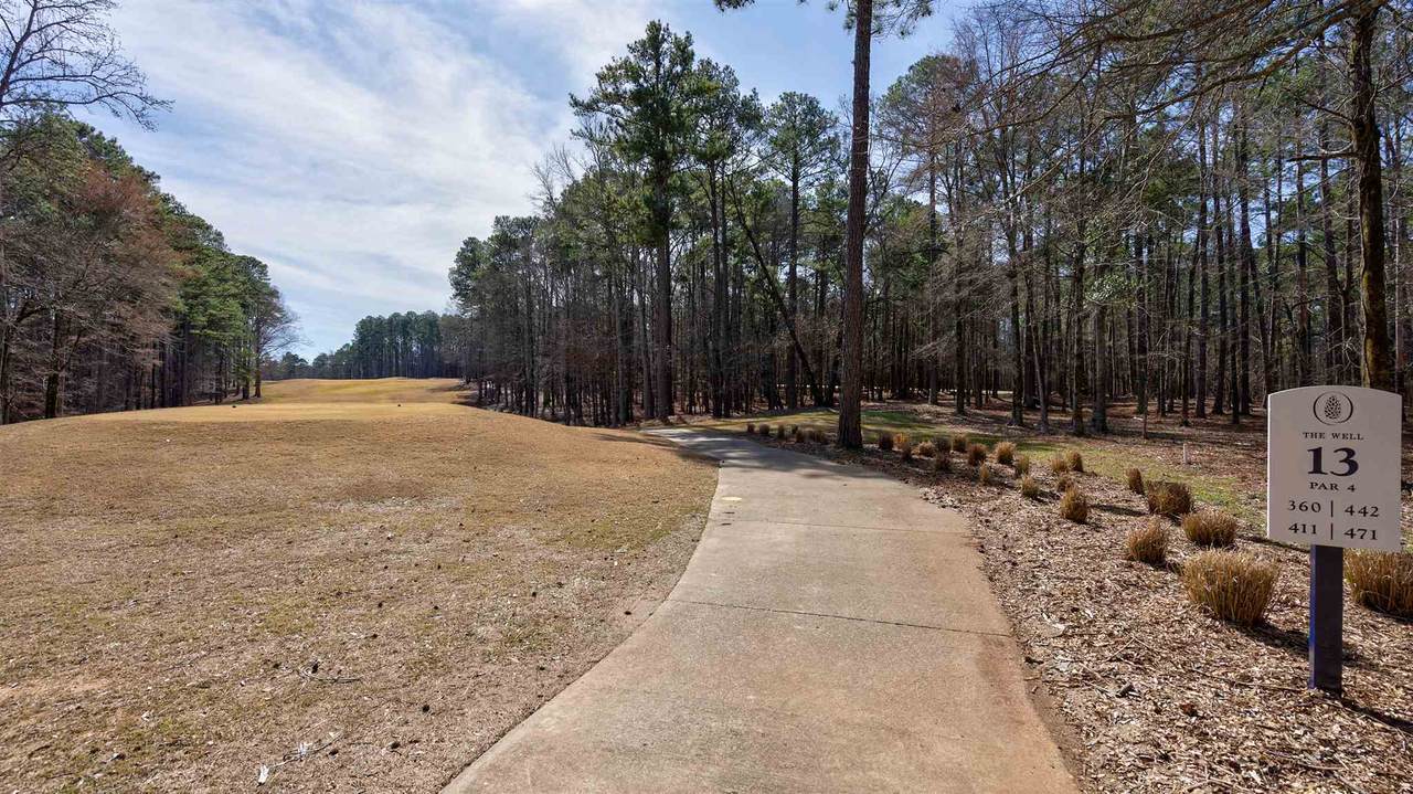 1531 Club Drive - Photo 1