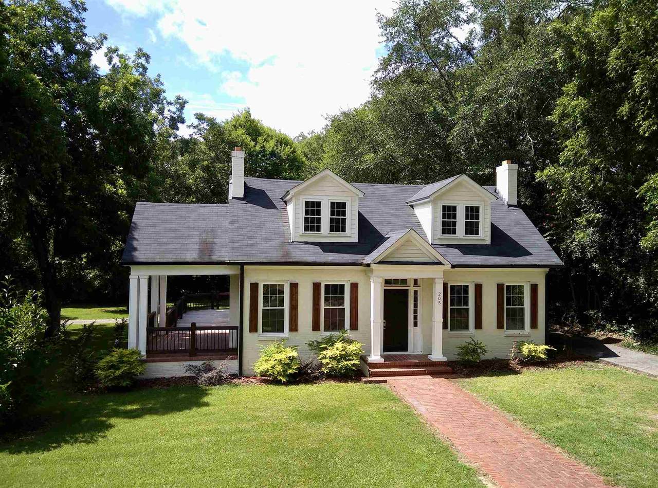 205 East South Street - Photo 1