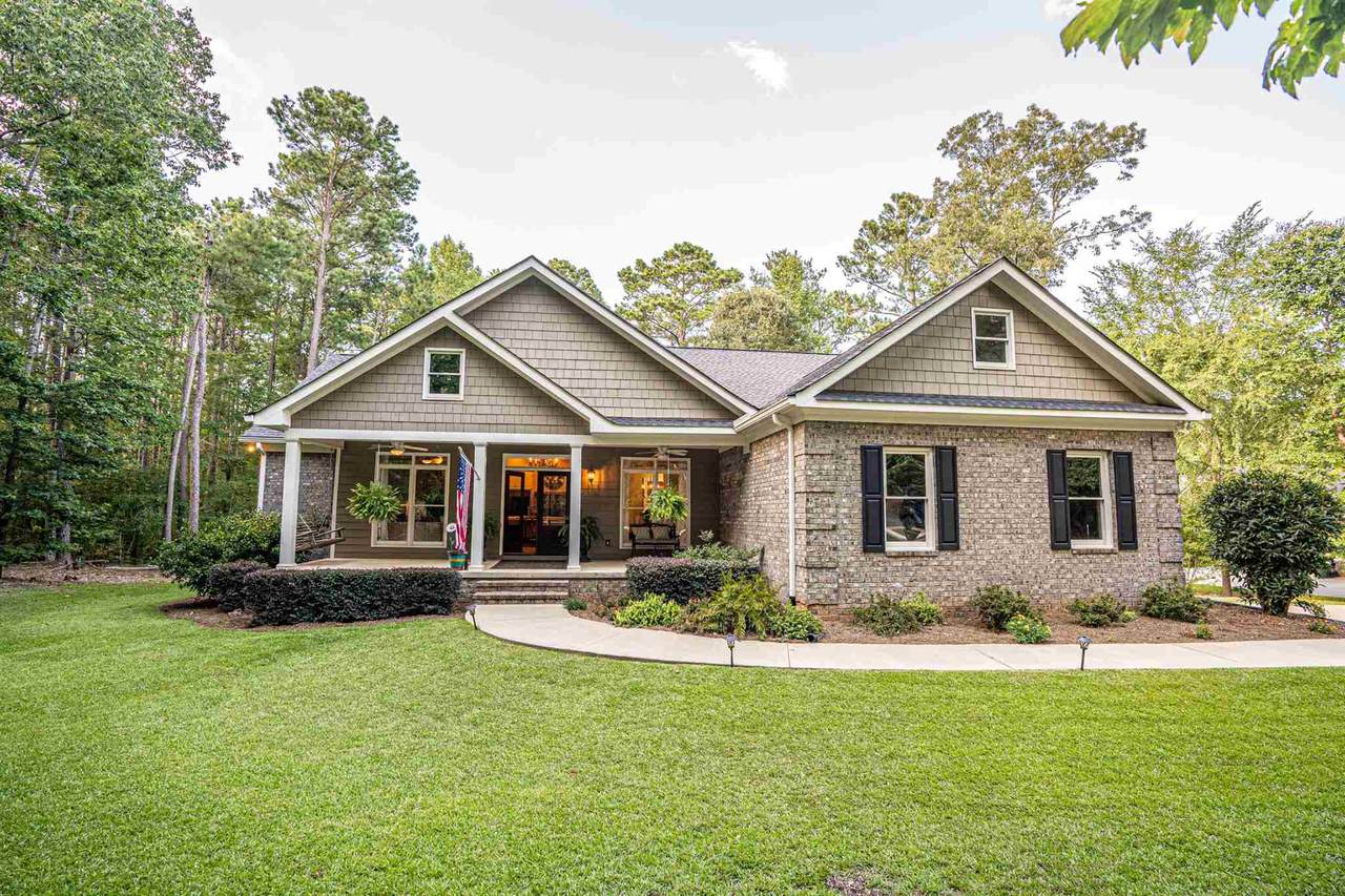 1020 Eagle Bluff Court - Photo 1