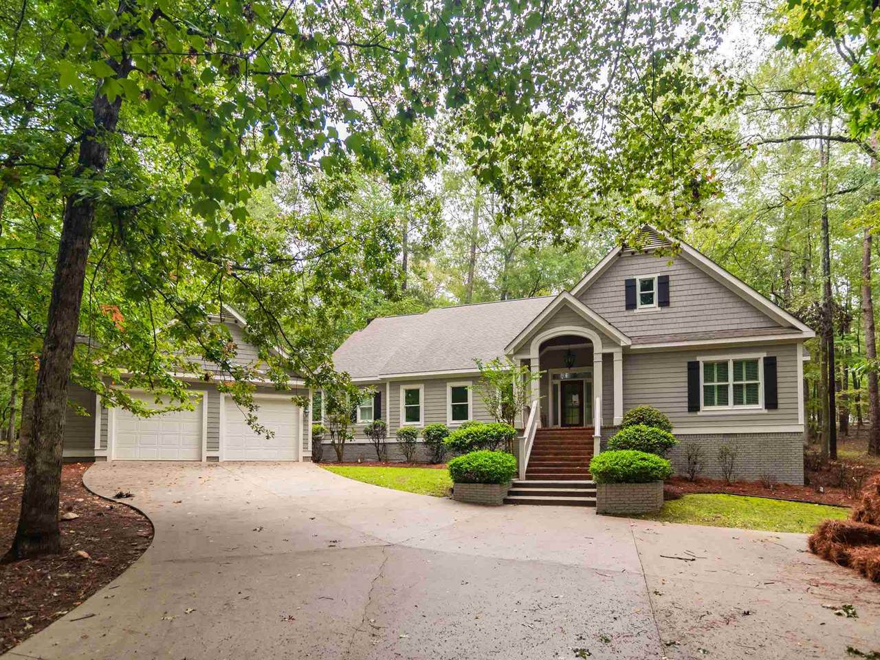 1060 Penfield Way - Photo 1