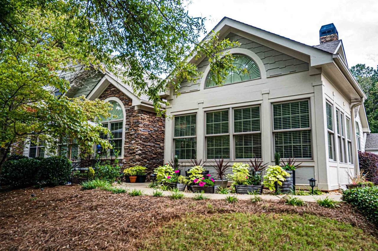 111 Edgewood Court - Photo 1