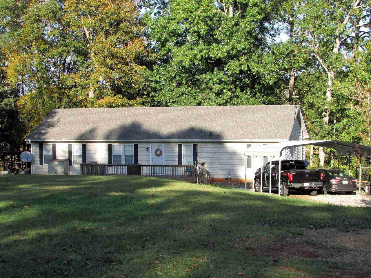 100 Newberry Road - Photo 1